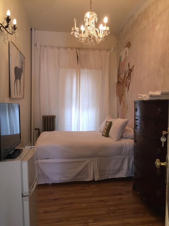 Gold Door Inn Ottawa Room photo
